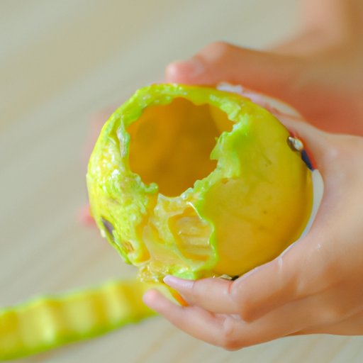 How to Peel a Mango: A Step-by-Step Guide with Techniques, Tools, and Recipes
