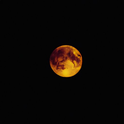 The Science and Mythology Behind the Yellow Moon: Exploring its True Colors
